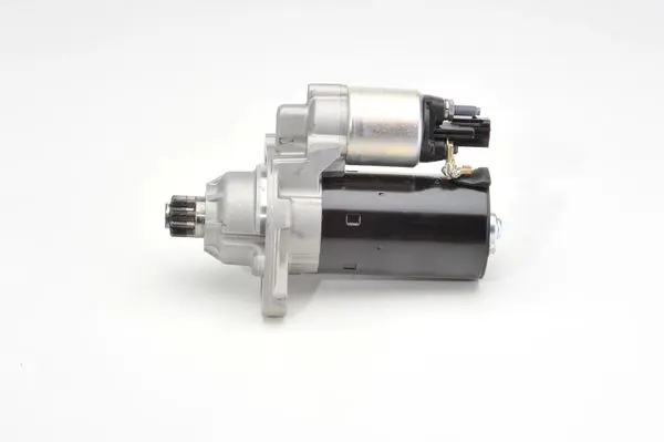 стартер BOSCH               