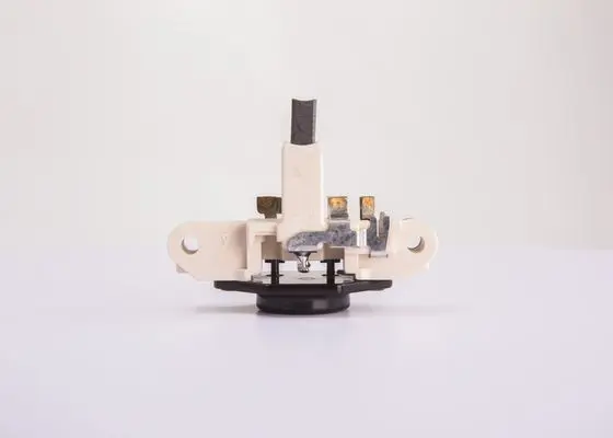 регулатор на генератор BOSCH               