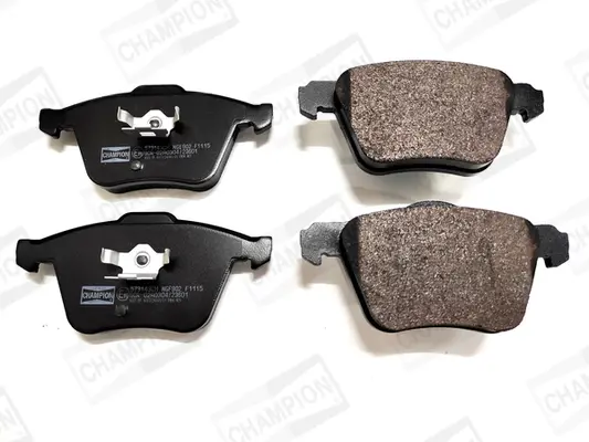 комплект спирачно феродо, дискови спирачки CHAMPION            
