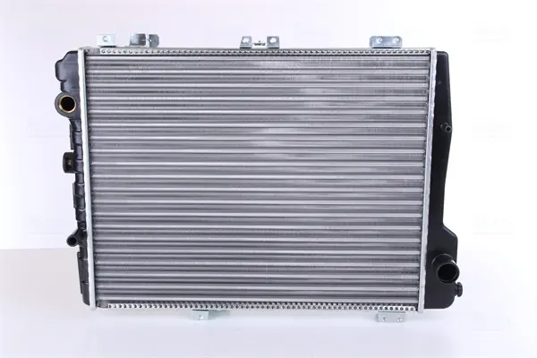 радиатор, охлаждане на двигателя NISSENS             