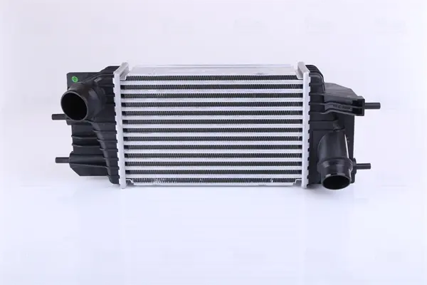 интеркулер (охладител за въздуха на турбината) NISSENS             