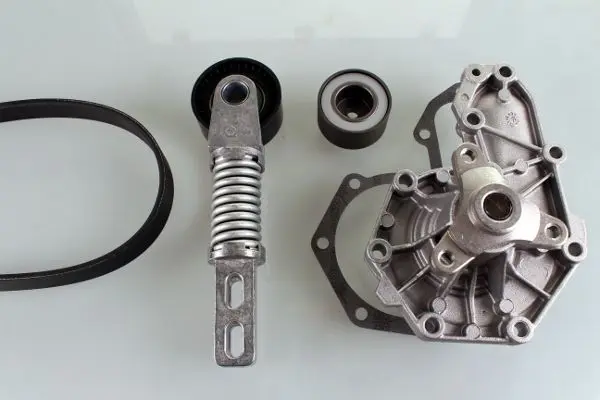 водна помпа - комплект пистови ремъци клиновидно оребряване HEPU                