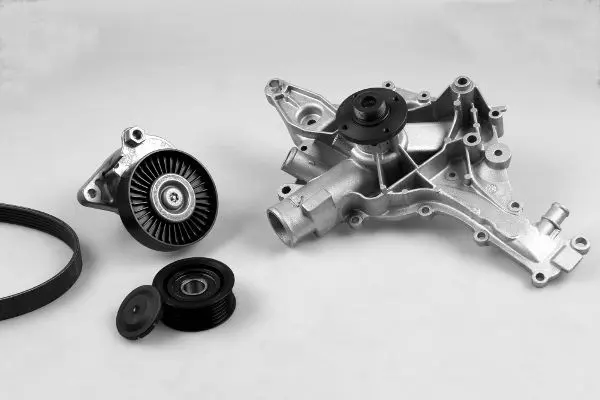 водна помпа - комплект пистови ремъци клиновидно оребряване GK                  