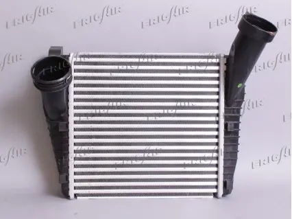 интеркулер (охладител за въздуха на турбината) FRIGAIR             