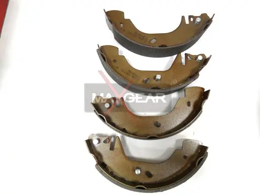 Комплект спирачна челюст MAXGEAR
