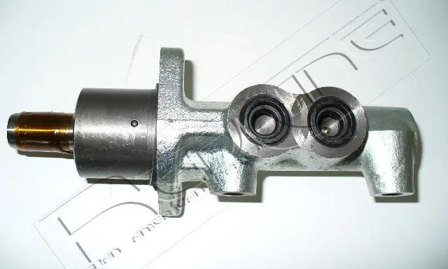 Спирачна помпа RED-LINE            