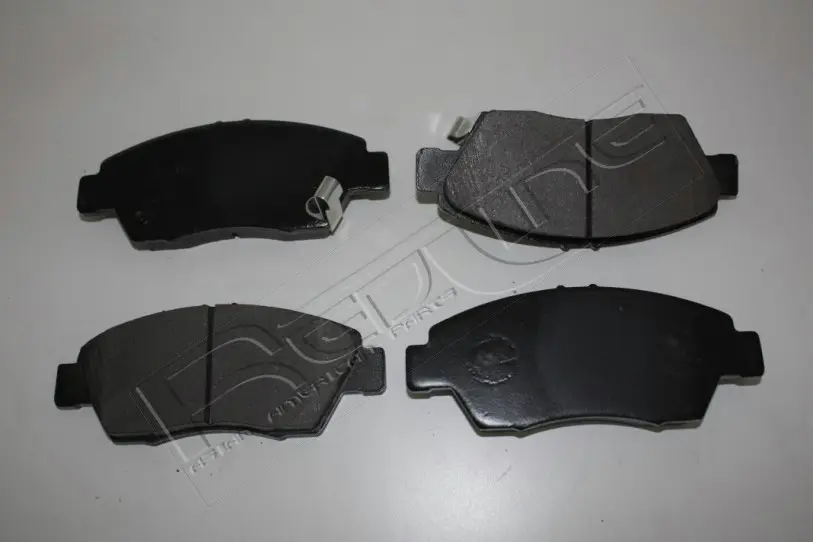 комплект спирачно феродо, дискови спирачки RED-LINE            