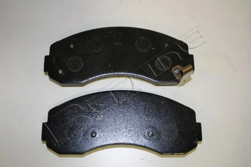 комплект спирачно феродо, дискови спирачки RED-LINE            