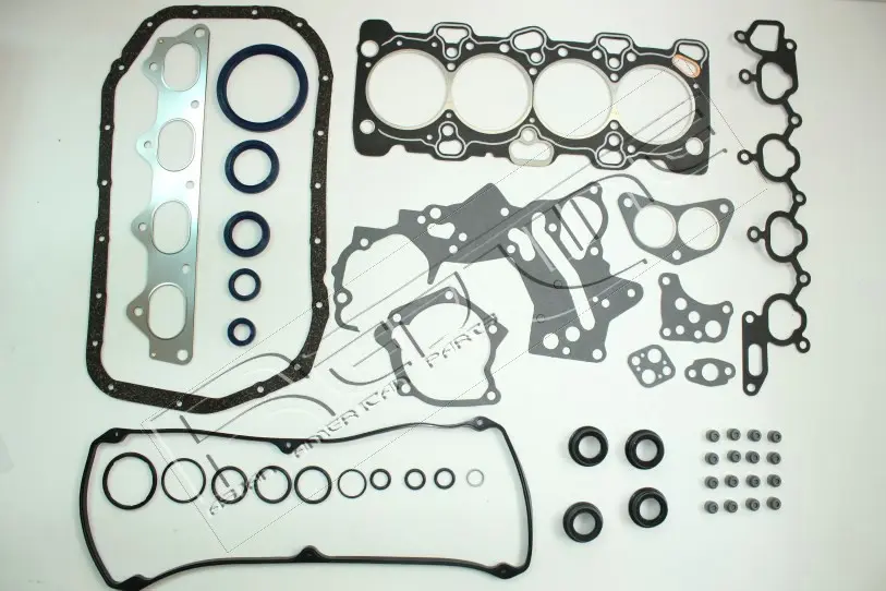 пълен комплект гарнитури, двигател RED-LINE            