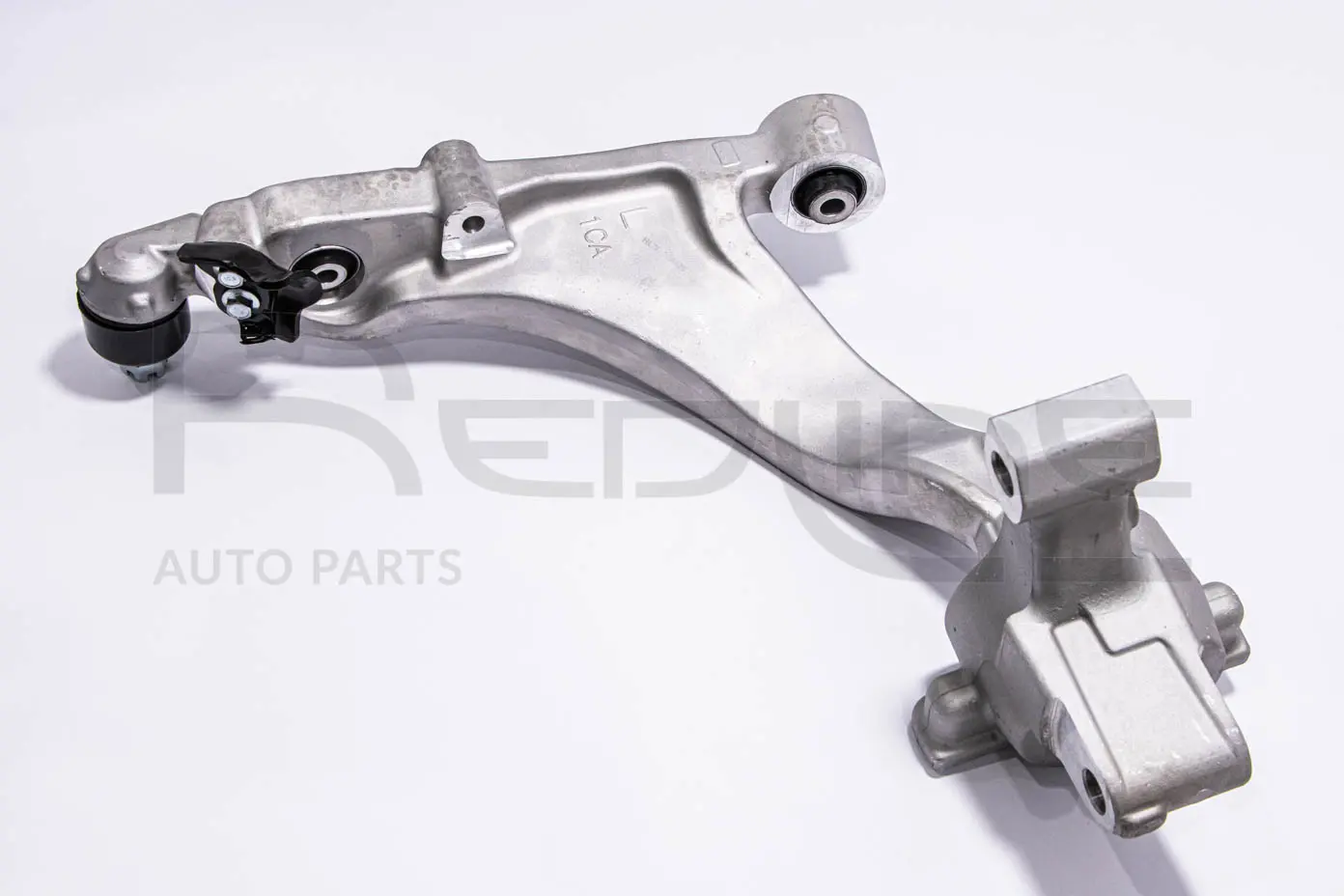 носач, окачване на колелата RED-LINE            