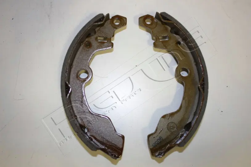 комплект спирачна челюст RED-LINE            