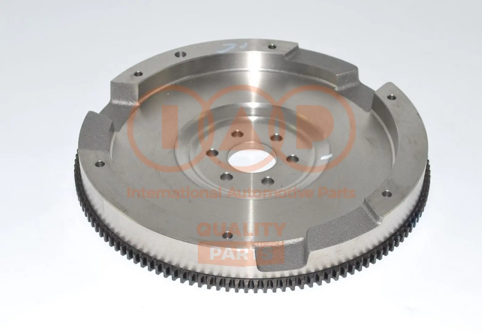 маховик IAP QUALITY PARTS   