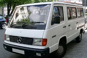 Mercedes-Benz 100