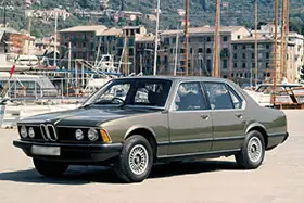 BMW 7 (E23) 735 i