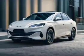 BYD SEAL 6 DM-i седан