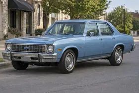 CHEVROLET NOVA седан