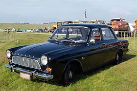 FORD TAUNUS 12M (P4)