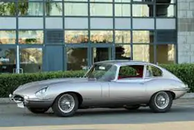 JAGUAR E-TYPE 2+2