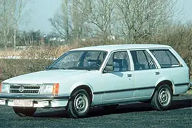 OPEL COMMODORE C комби (61) 2.5 E