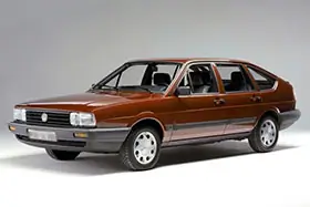 Volkswagen PASSAT (32B) 2.2